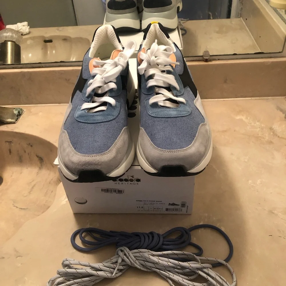 Men's Casual Blue and Gray Sneakers - Lightweight Comfort